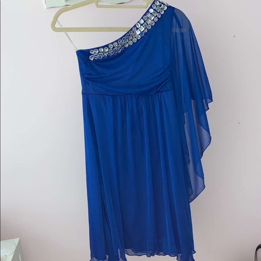 One shoulder elegant dress